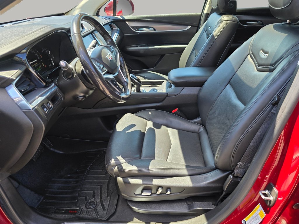Used 2018 Cadillac XT5 Premium Luxury w/ Driver Assist Package AWD/4WD image 25