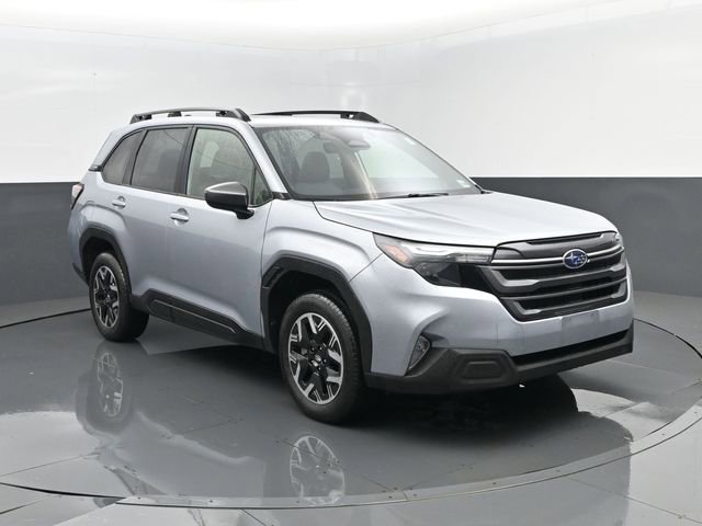 Used 2025 Subaru Forester Premium image 3