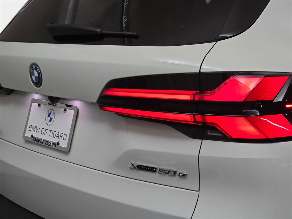Used 2024 BMW X5 xDrive50e w/ Parking Assistance Package image 36