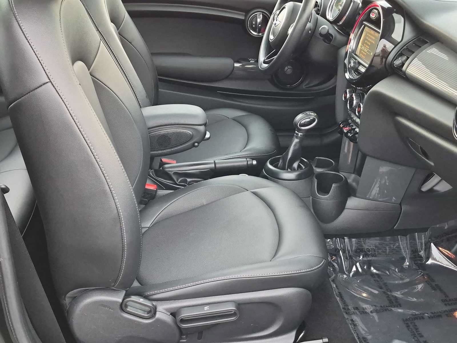 Used 2018 MINI Cooper 2-Door Hardtop FWD image 24