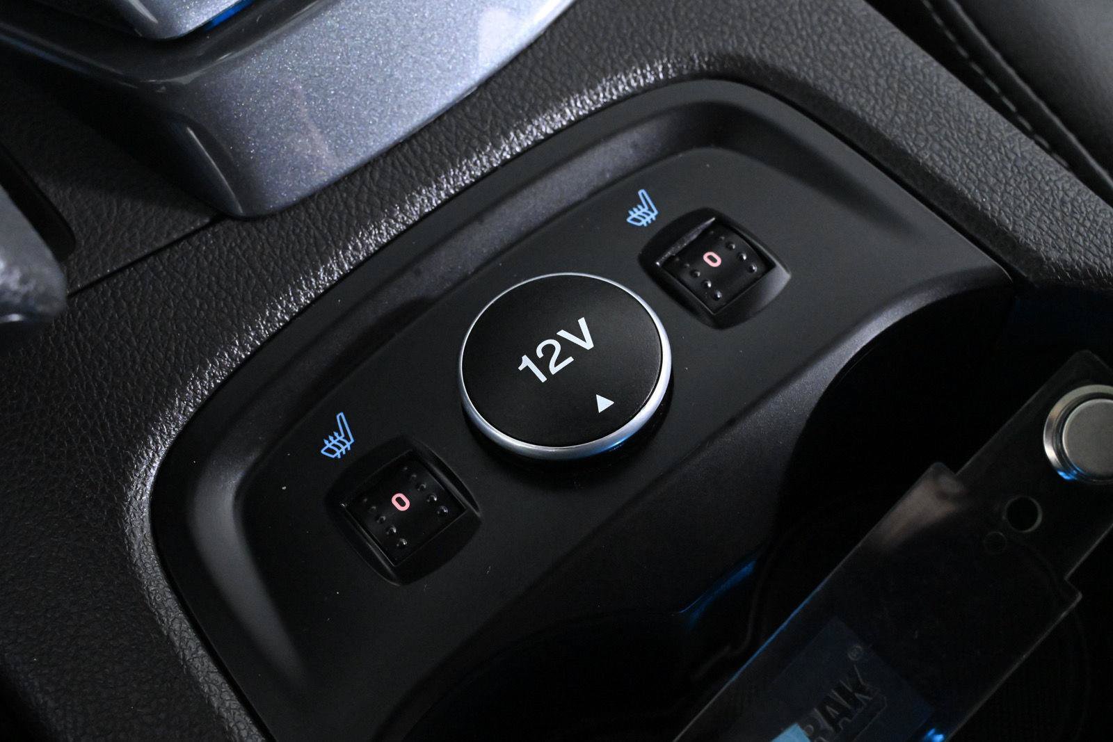 Used 2012 Ford Focus Titanium FWD image 19