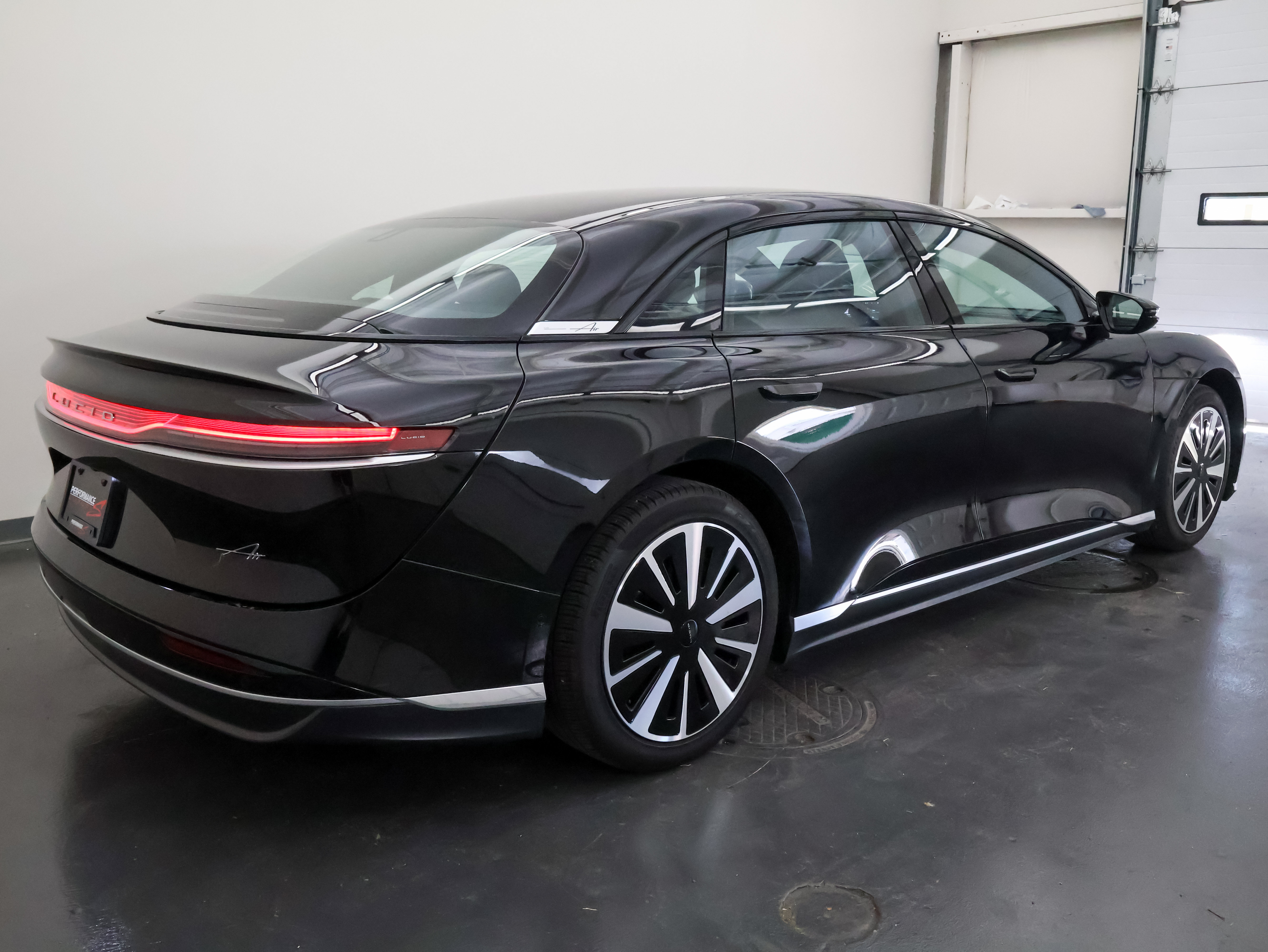 Used 2023 Lucid Air Pure AWD/4WD image 3