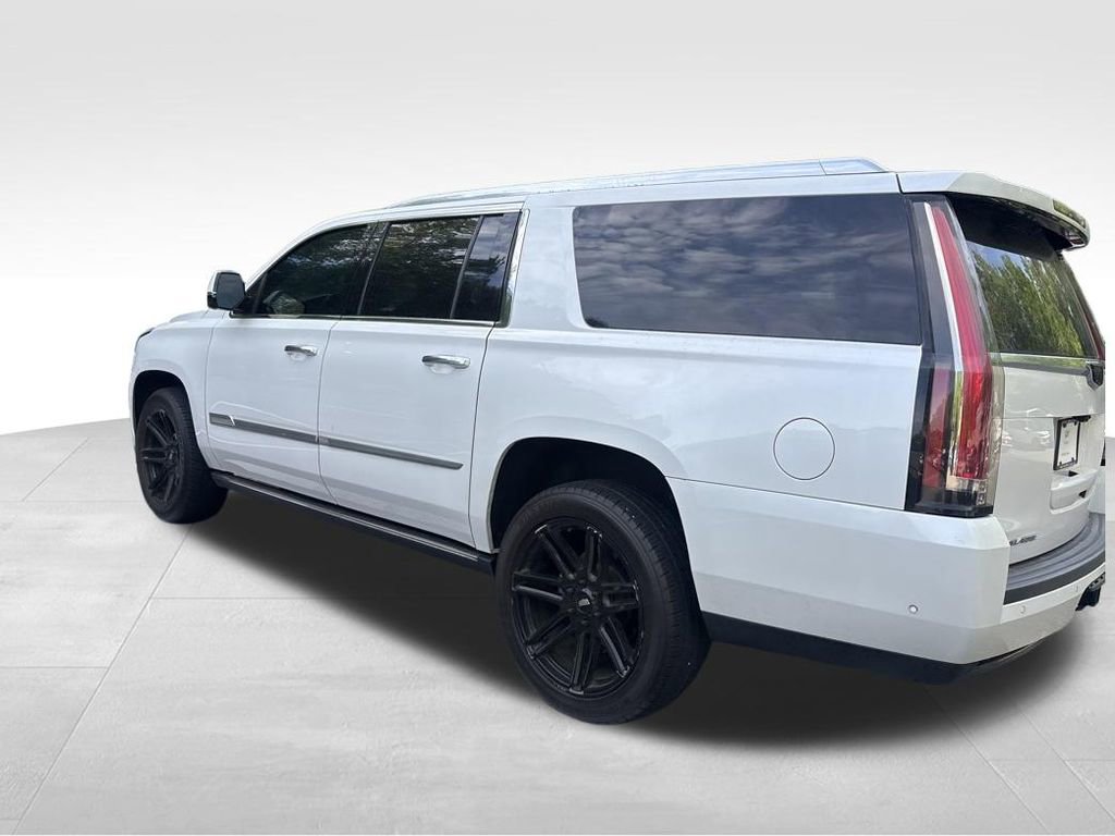 Used 2020 Cadillac Escalade ESV Premium Luxury RWD image 20