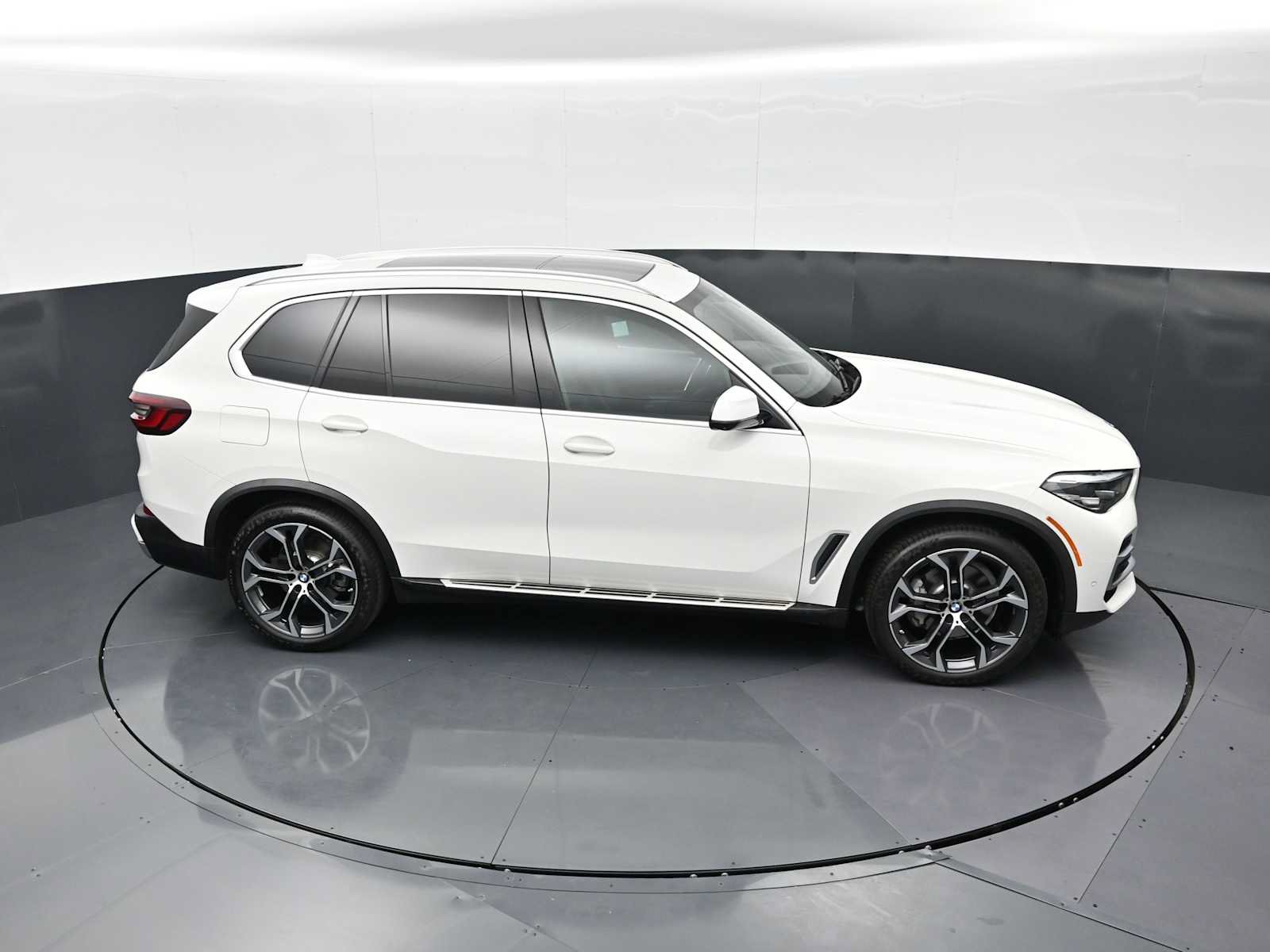 Used 2022 BMW X5 sDrive40i w/ Premium Package RWD image 20