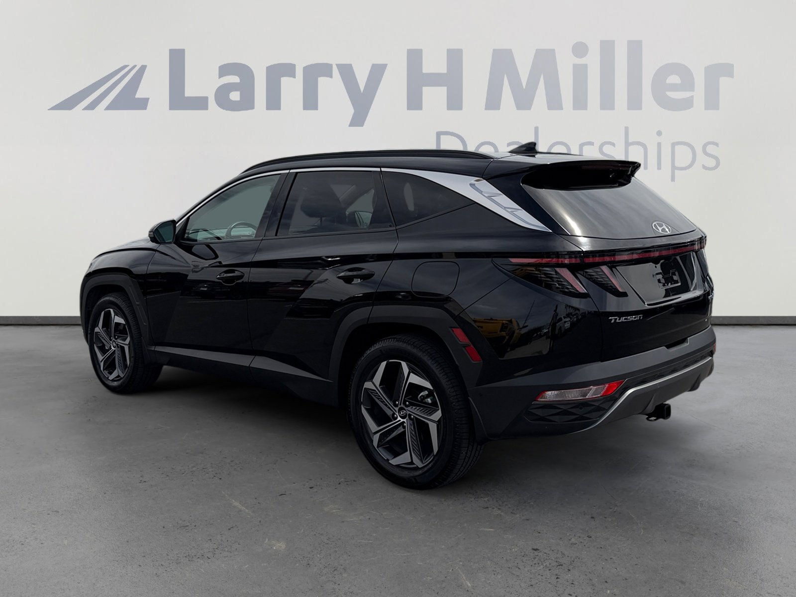 Used 2022 Hyundai Tucson Limited AWD/4WD image 3