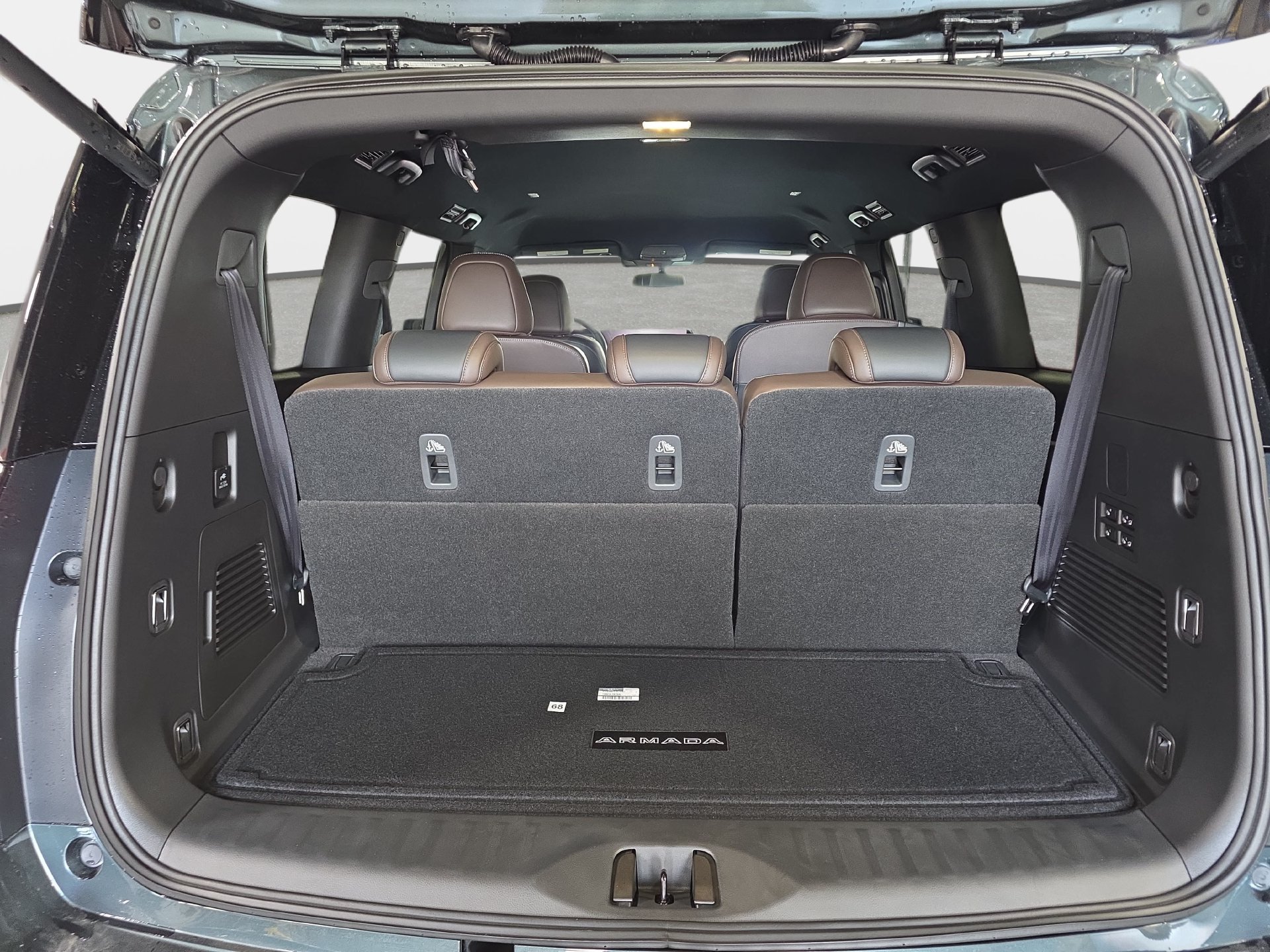 New 2026 Nissan Armada SL w/ Captain's Chari Seat Package AWD/4WD image 12