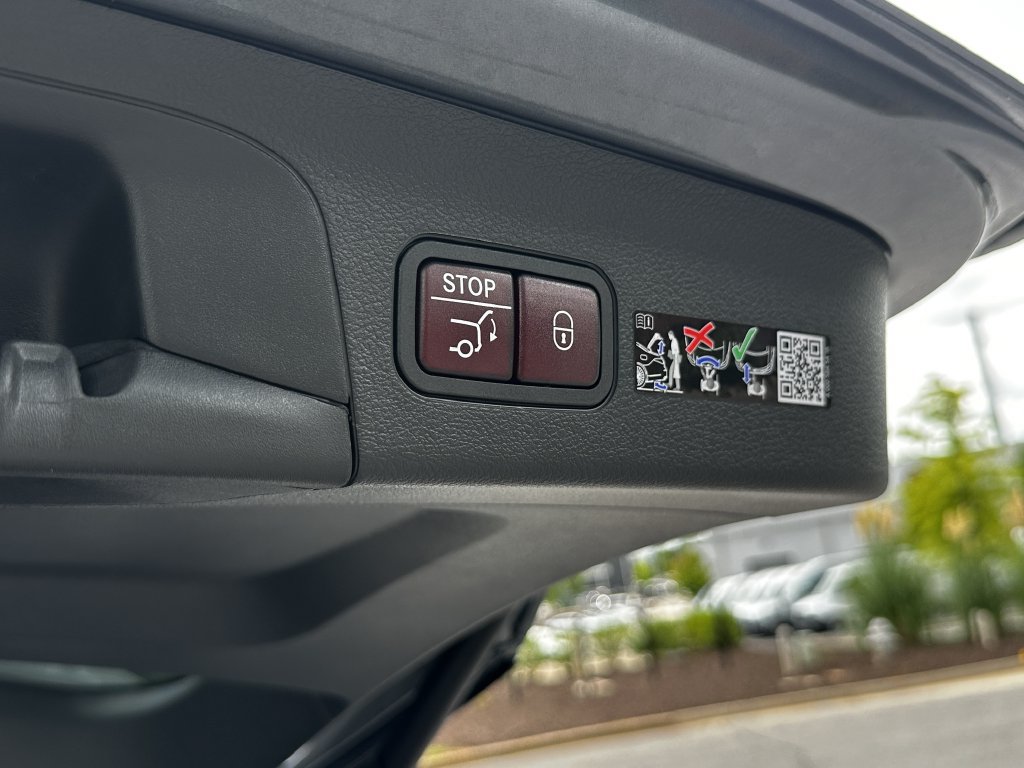 New 2026 Mercedes-Benz GLS 450 4MATIC image 22
