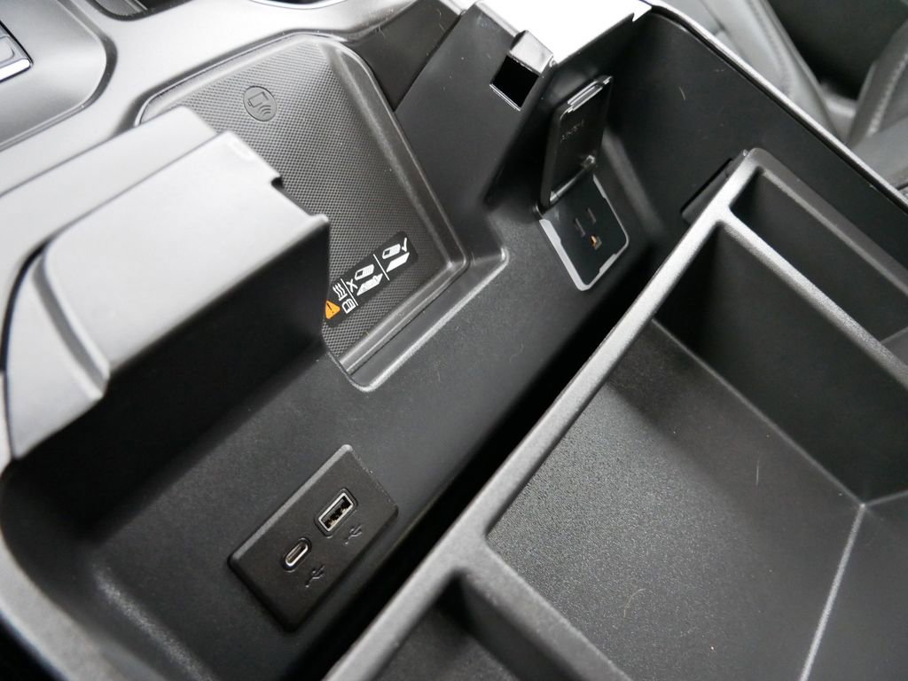 Used 2022 GMC Sierra 1500 Denali w/ Denali Reserve Package image 21