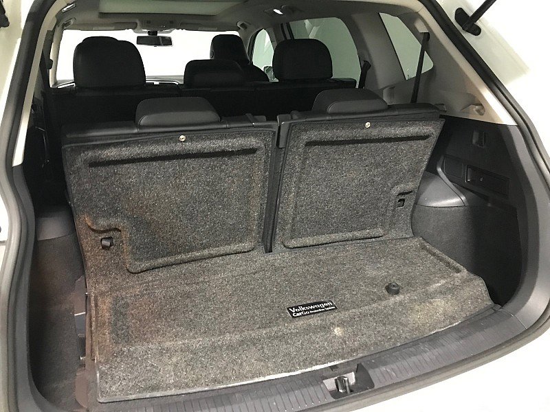 Used 2020 Volkswagen Tiguan SE w/ Panoramic Sunroof Package image 31