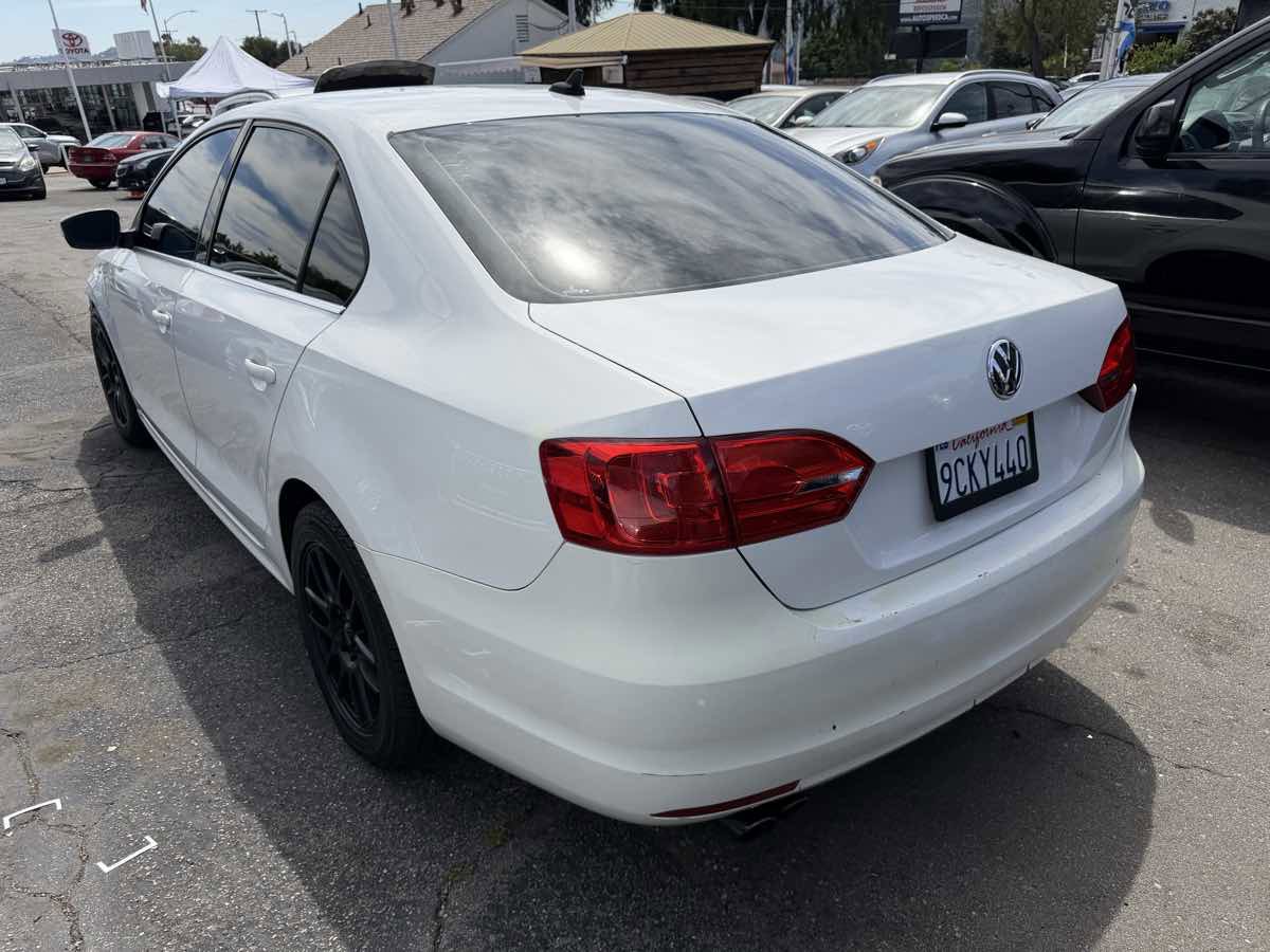 Used 2014 Volkswagen Jetta TDI image 3
