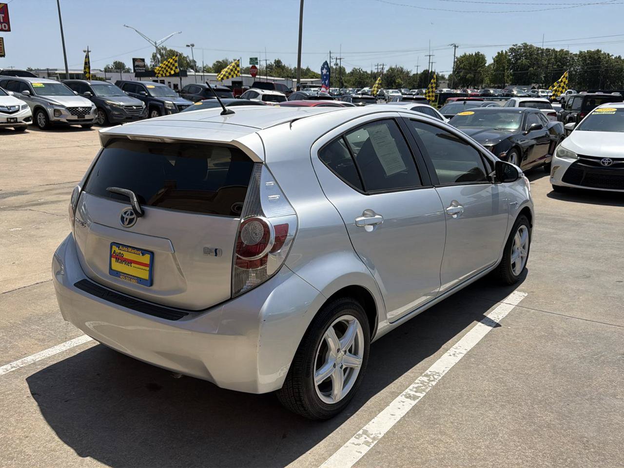 Used 2012 Toyota Prius C Two FWD image 5
