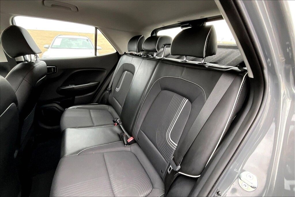 Certified 2023 Hyundai Venue Limited image 15
