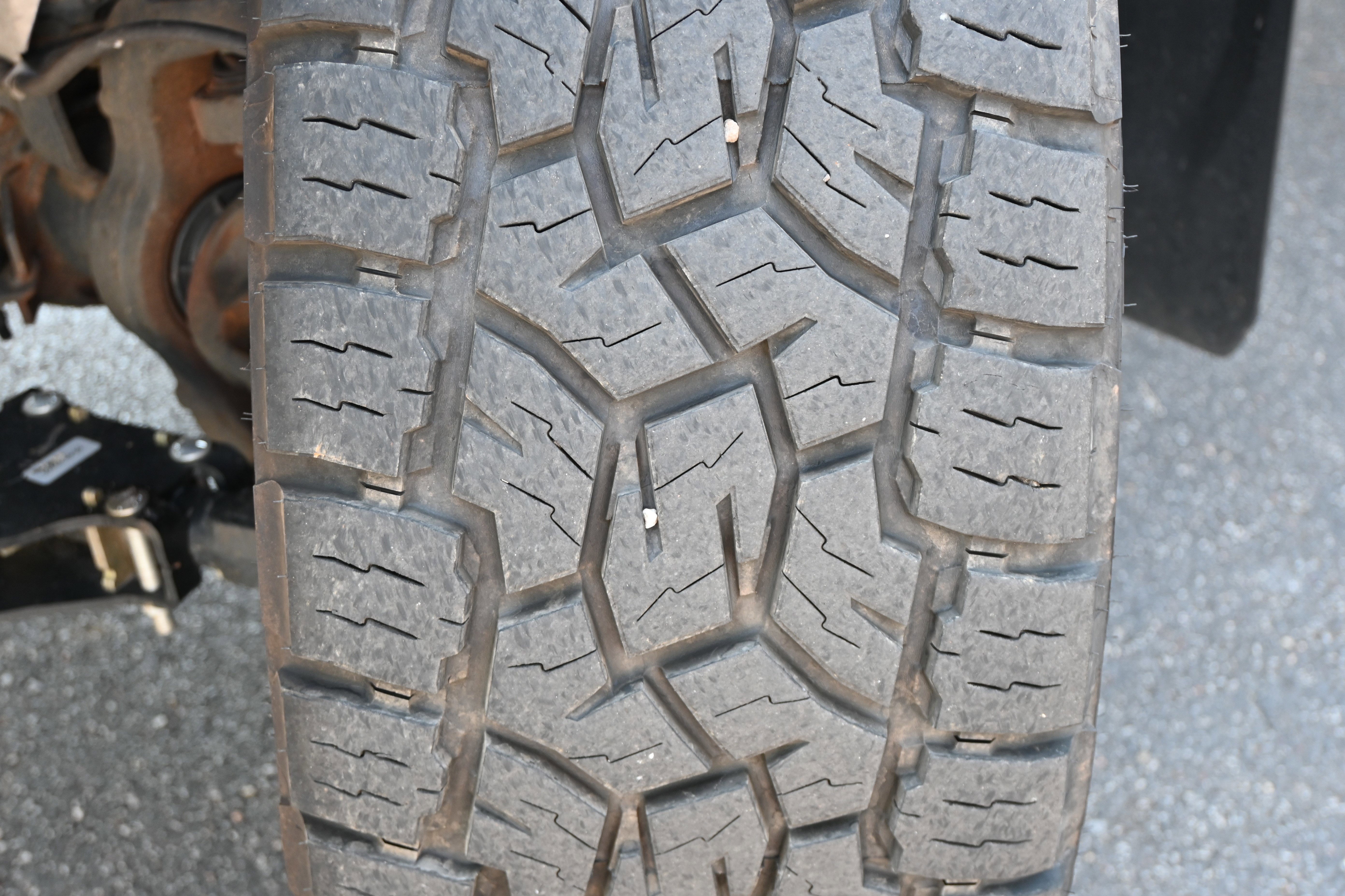 Used 2025 Ford F450 Platinum w/ FX4 Off-Road Package image 12