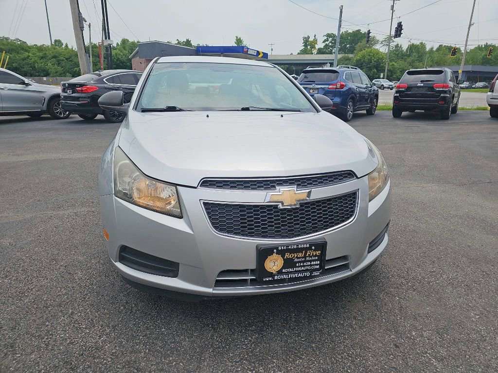 Used 2011 Chevrolet Cruze LS image 4