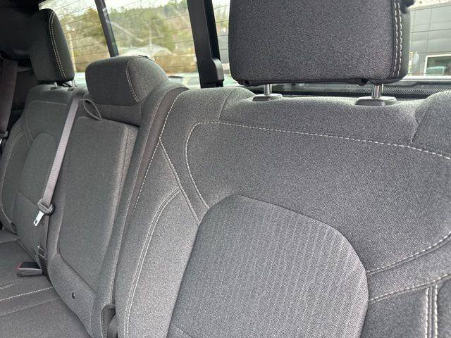 Used 2020 RAM 1500 Big Horn AWD/4WD image 25