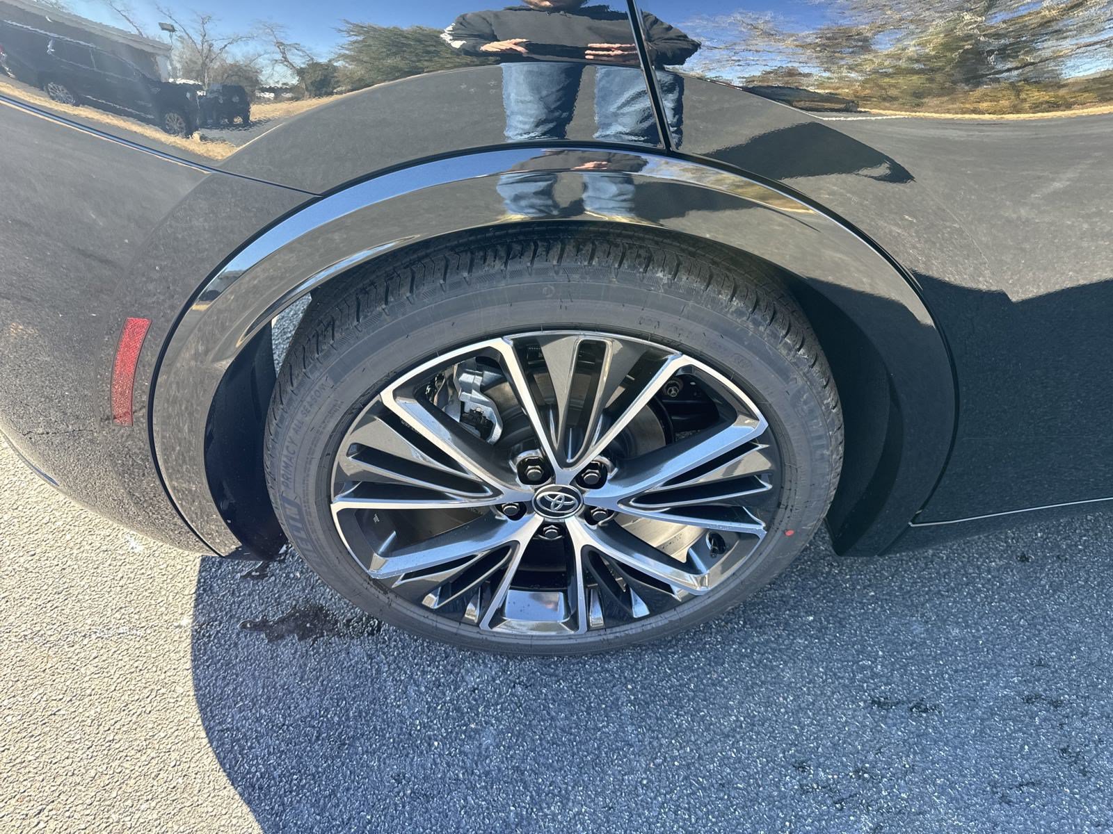 New 2024 Toyota Prius XLE FWD image 11