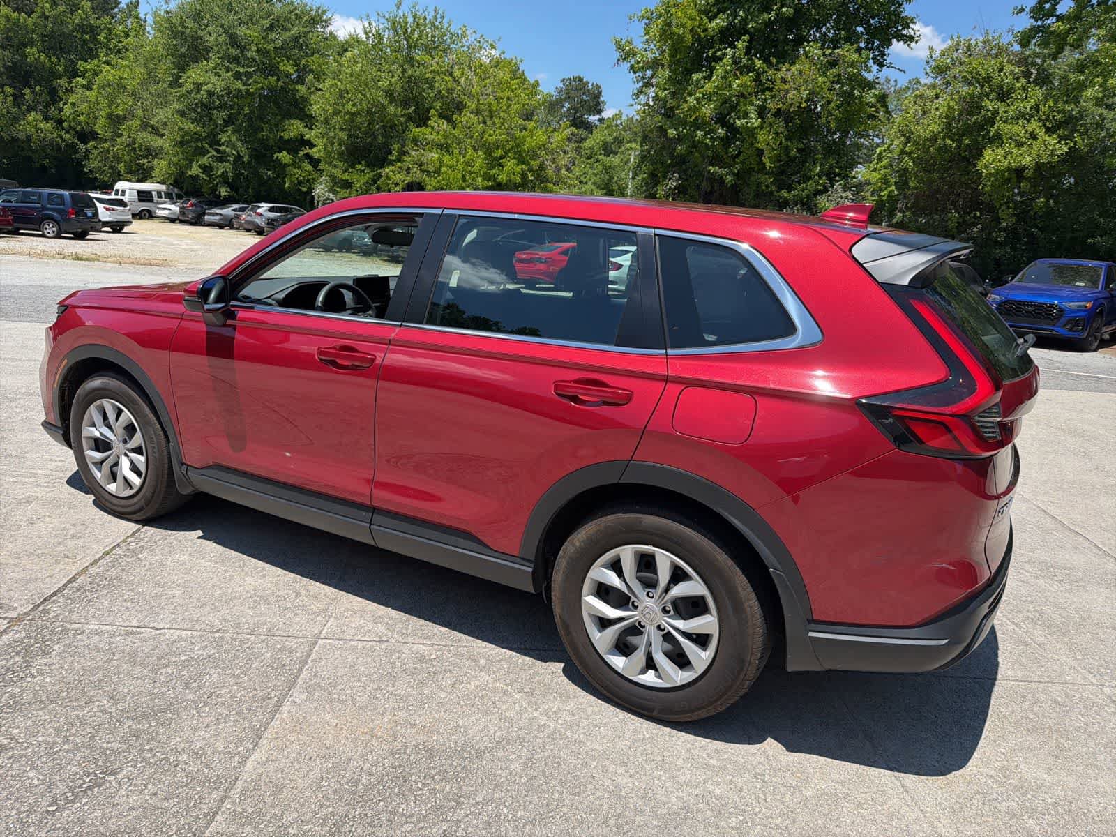 Used 2023 Honda CR-V LX image 7