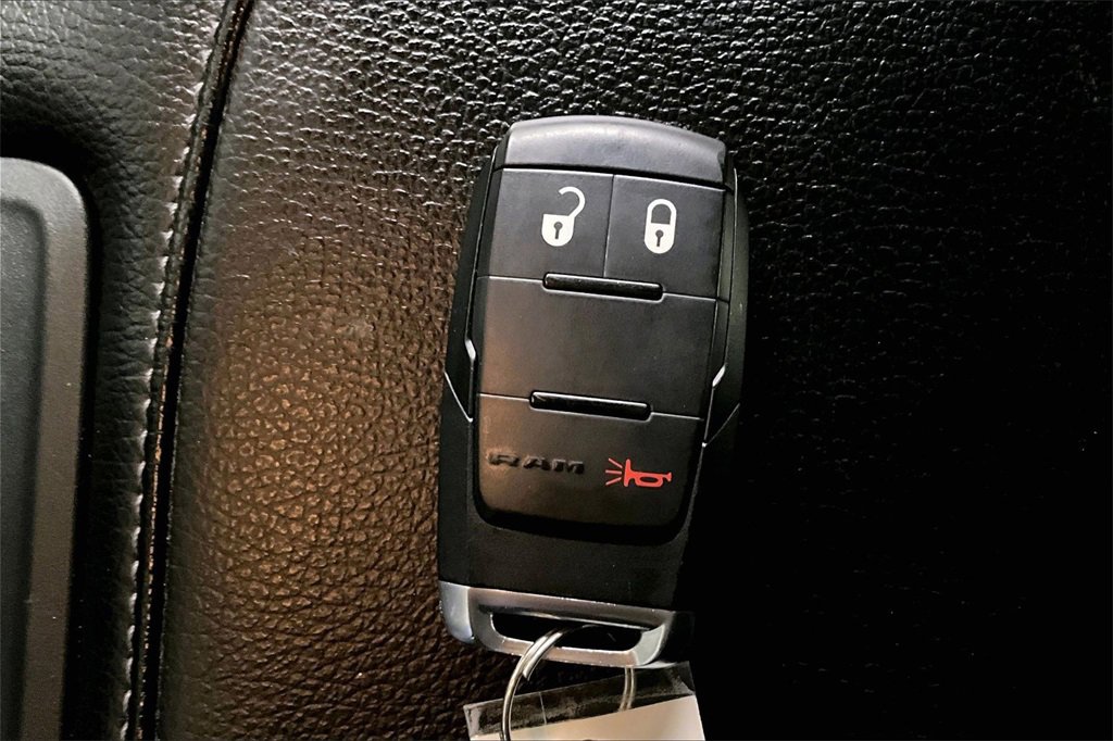 Used 2024 RAM 3500 Tradesman w/ Chrome Appearance Group image 35