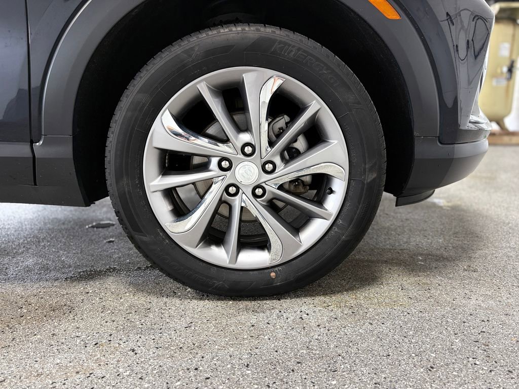 Used 2020 Buick Encore GX Essence w/ Experience Buick Package image 32