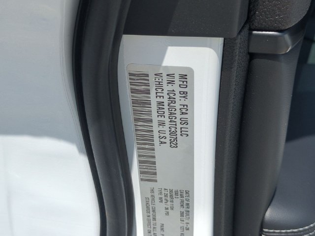 New 2026 Jeep Grand Cherokee Laredo X RWD image 39