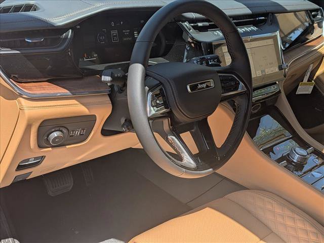New 2026 Jeep Grand Cherokee Summit w/ Obsidian Package AWD/4WD image 3
