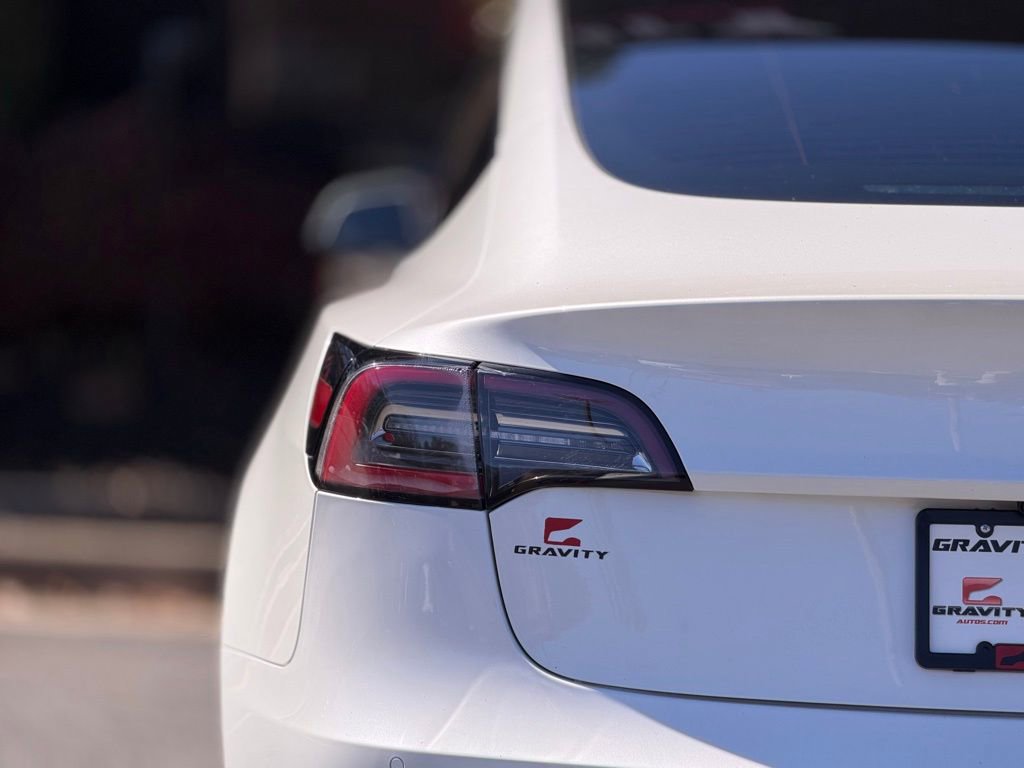 Used 2021 Tesla Model 3 Standard Range Plus image 15