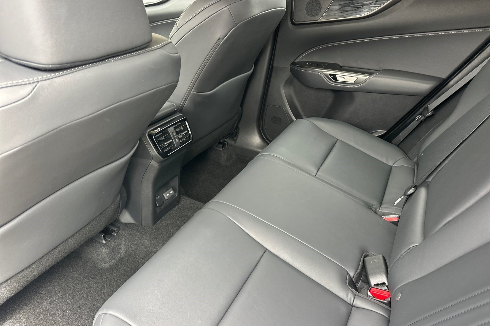 Certified 2025 Lexus NX 350h AWD w/ Premium Package image 29