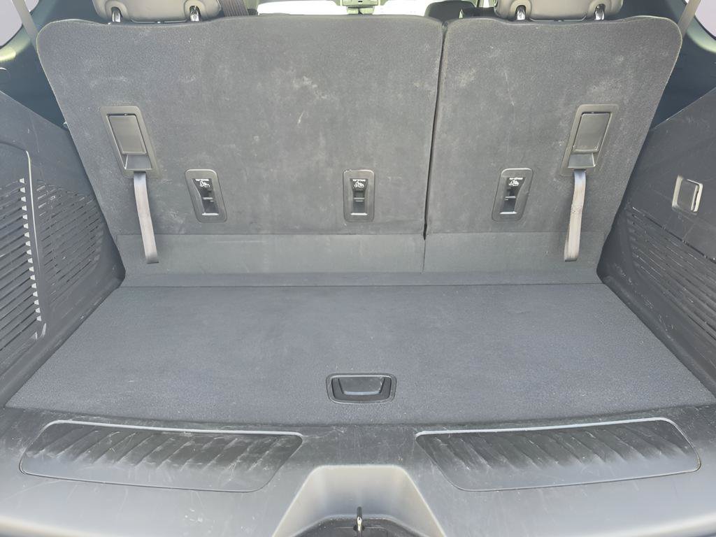 Used 2025 Chevrolet Tahoe LT AWD/4WD image 32