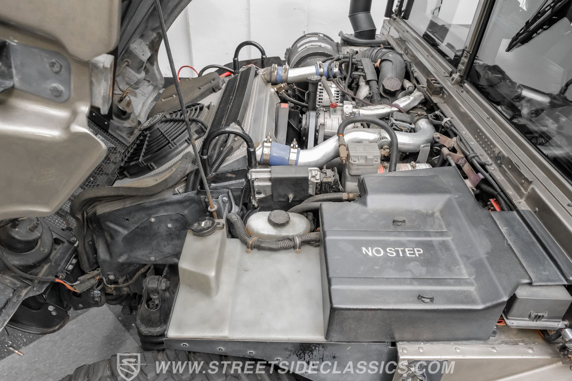 Used 2002 HUMMER H1 4-Door Wagon image 38