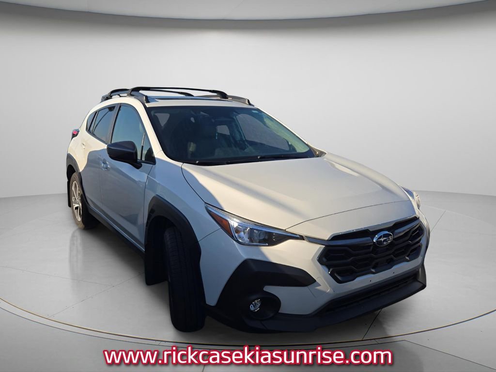 Used 2024 Subaru Crosstrek 2.0i Premium image 3