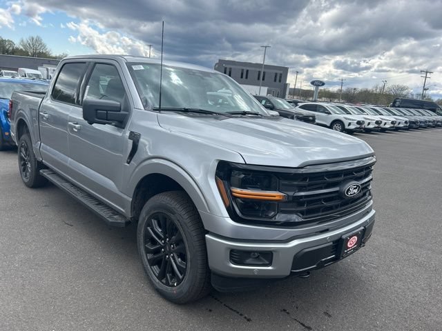 New 2026 Ford F150 XLT w/ Equipment Group 302A MID