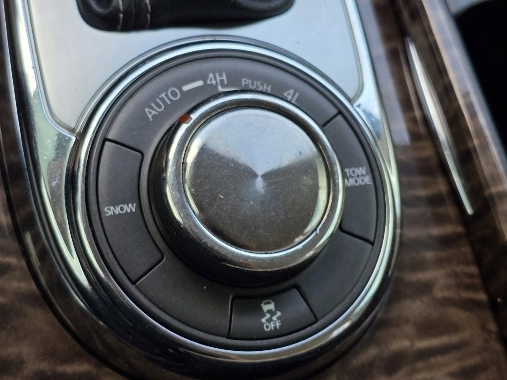 Used 2018 Nissan Armada SL image 22