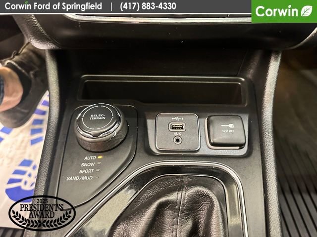 Used 2019 Jeep Cherokee Overland w/ Technology Group image 26