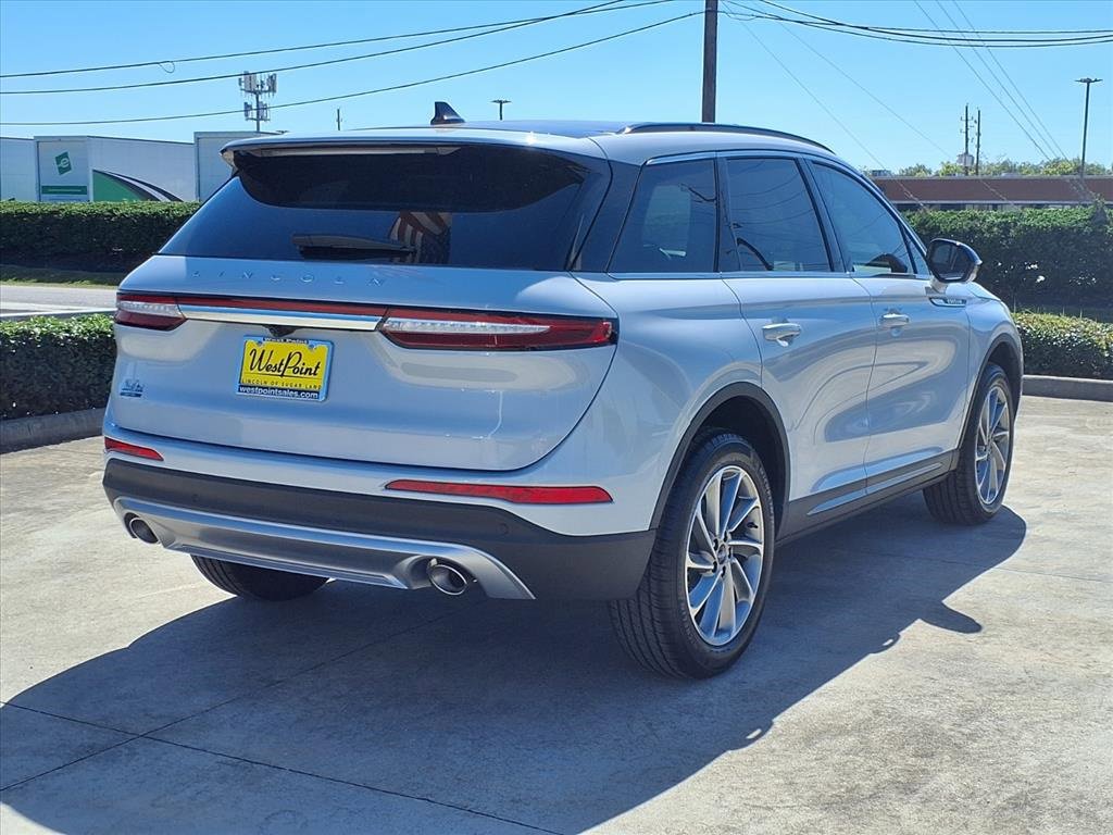 New 2026 Lincoln Corsair Premiere image 2