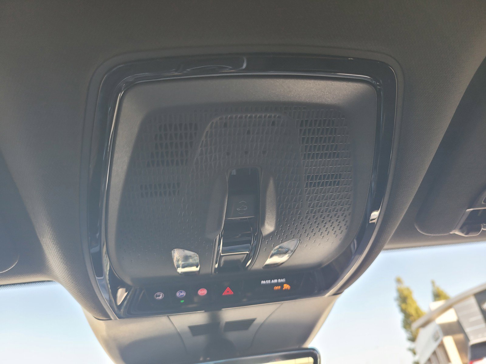 Certified 2025 Cadillac Lyriq Luxury w/ LPO, Floor Liner Package AWD/4WD image 19