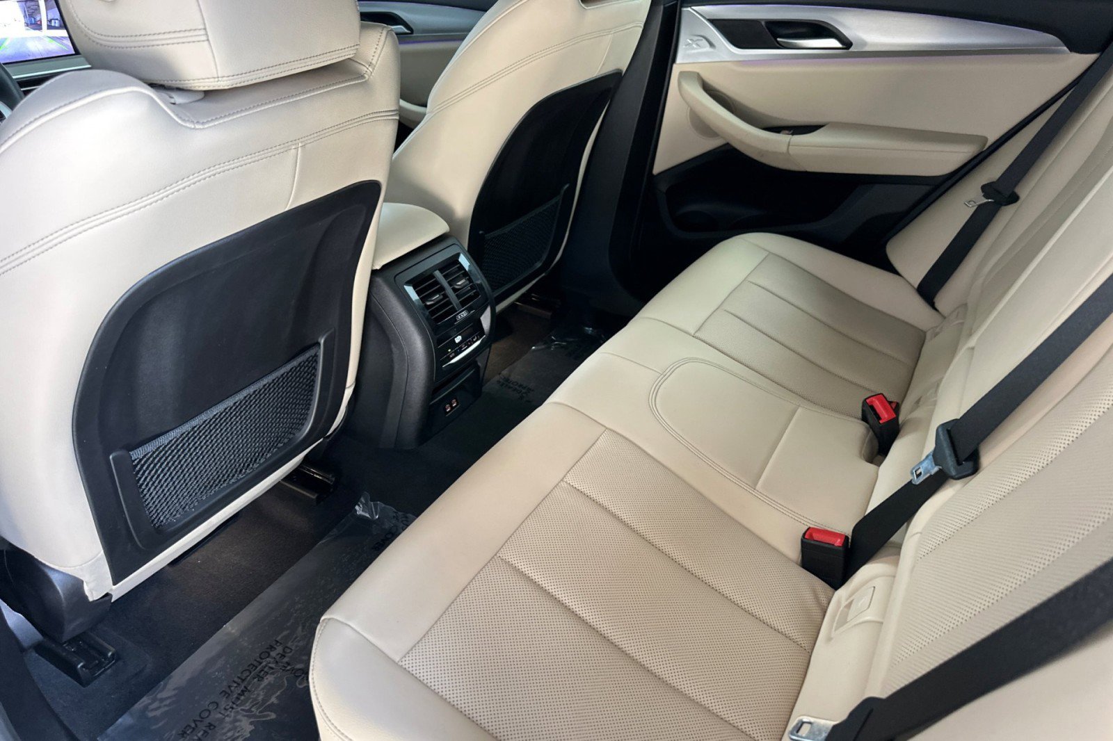 Used 2023 BMW X4 xDrive30i w/ M Sport Package AWD/4WD image 13