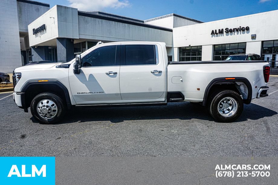 Used 2024 GMC Sierra 3500 Denali Ultimate AWD/4WD image 6