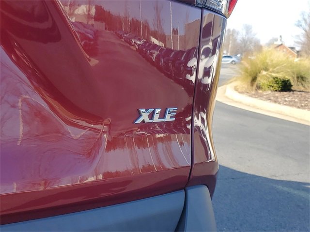 Used 2019 Toyota RAV4 XLE image 7
