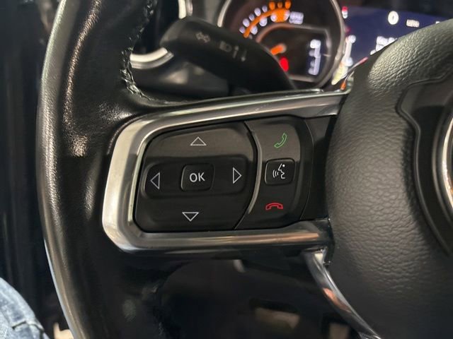 Used 2021 Jeep Wrangler Unlimited Sahara AWD/4WD image 32