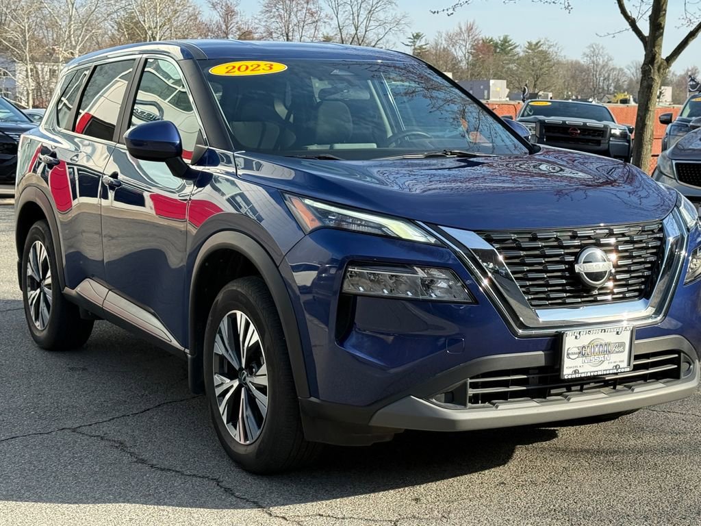 Used 2023 Nissan Rogue SV AWD/4WD image 7