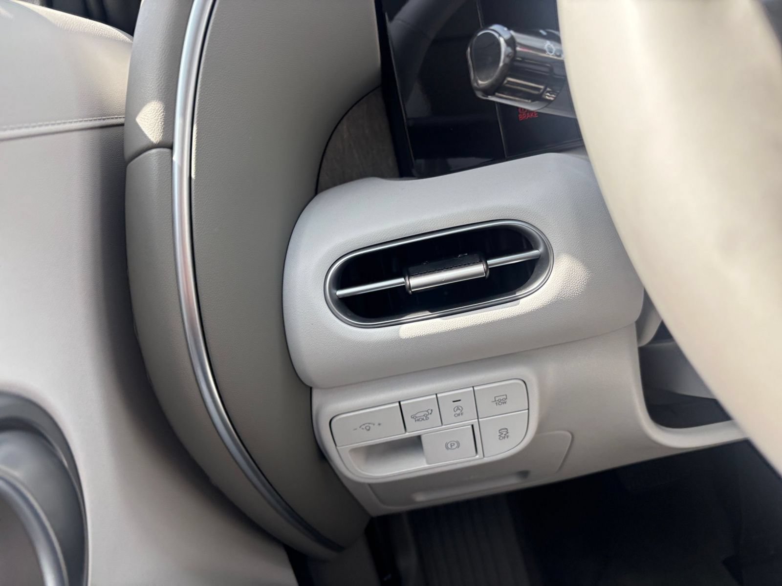 Used 2026 Hyundai Palisade SEL FWD image 38