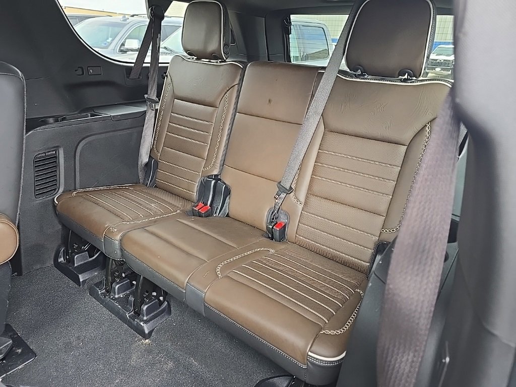 Used 2025 GMC Yukon XL Denali Ultimate image 16