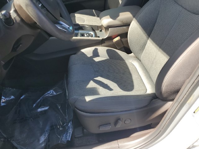 Used 2020 Hyundai Santa Fe SEL FWD image 12