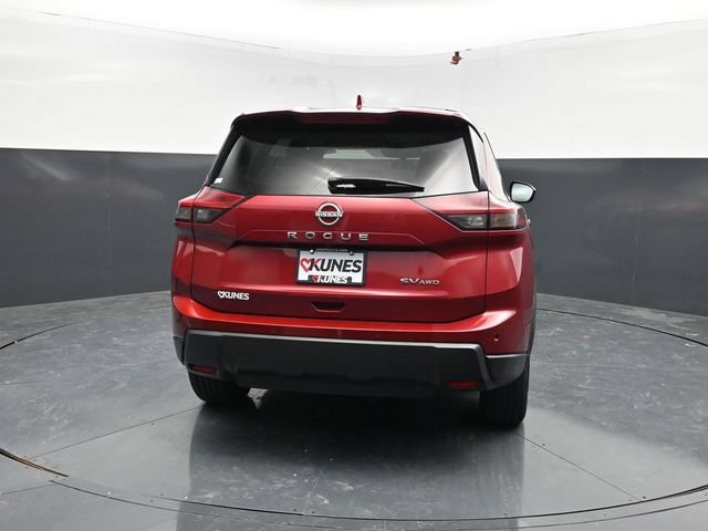 Used 2025 Nissan Rogue SV AWD/4WD image 7