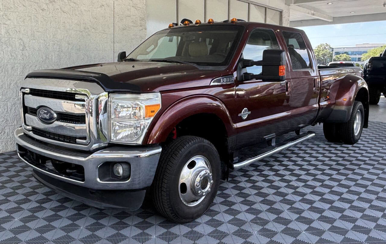 Used 2015 Ford F350 Lariat w/ Lariat Interior Package image 5