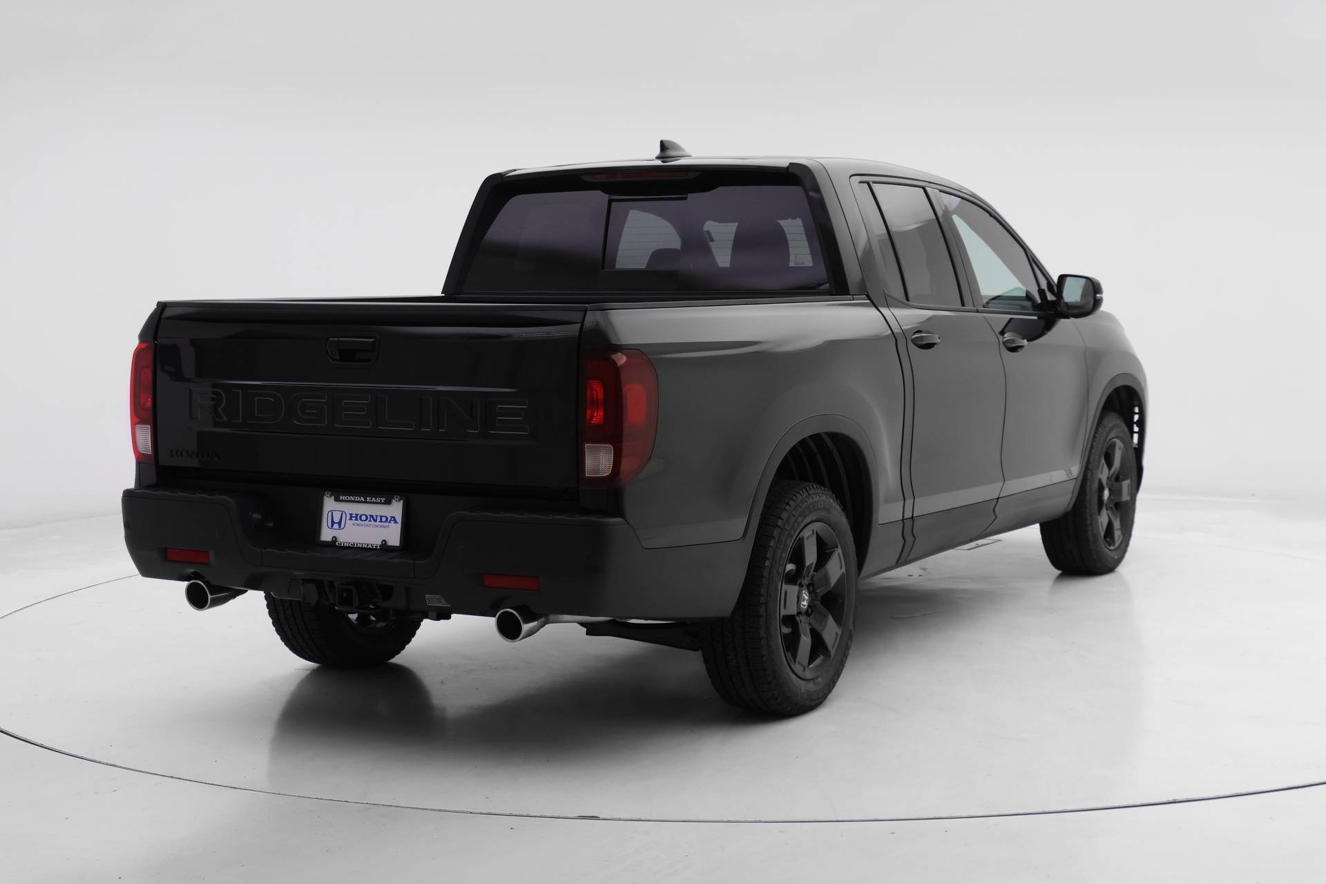 New 2026 Honda Ridgeline Black Edition image 2