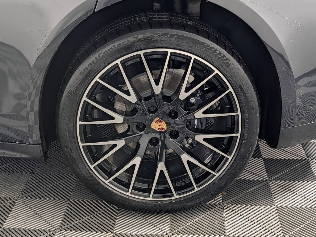 New 2026 Porsche Panamera image 12