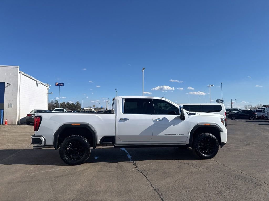 Used 2022 GMC Sierra 2500 Denali w/ Denali Ultimate Package image 11