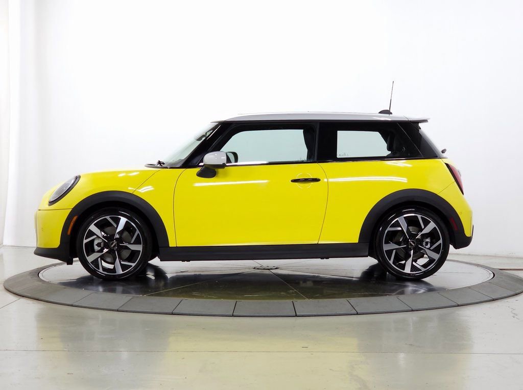 Used 2025 MINI Cooper S FWD image 4