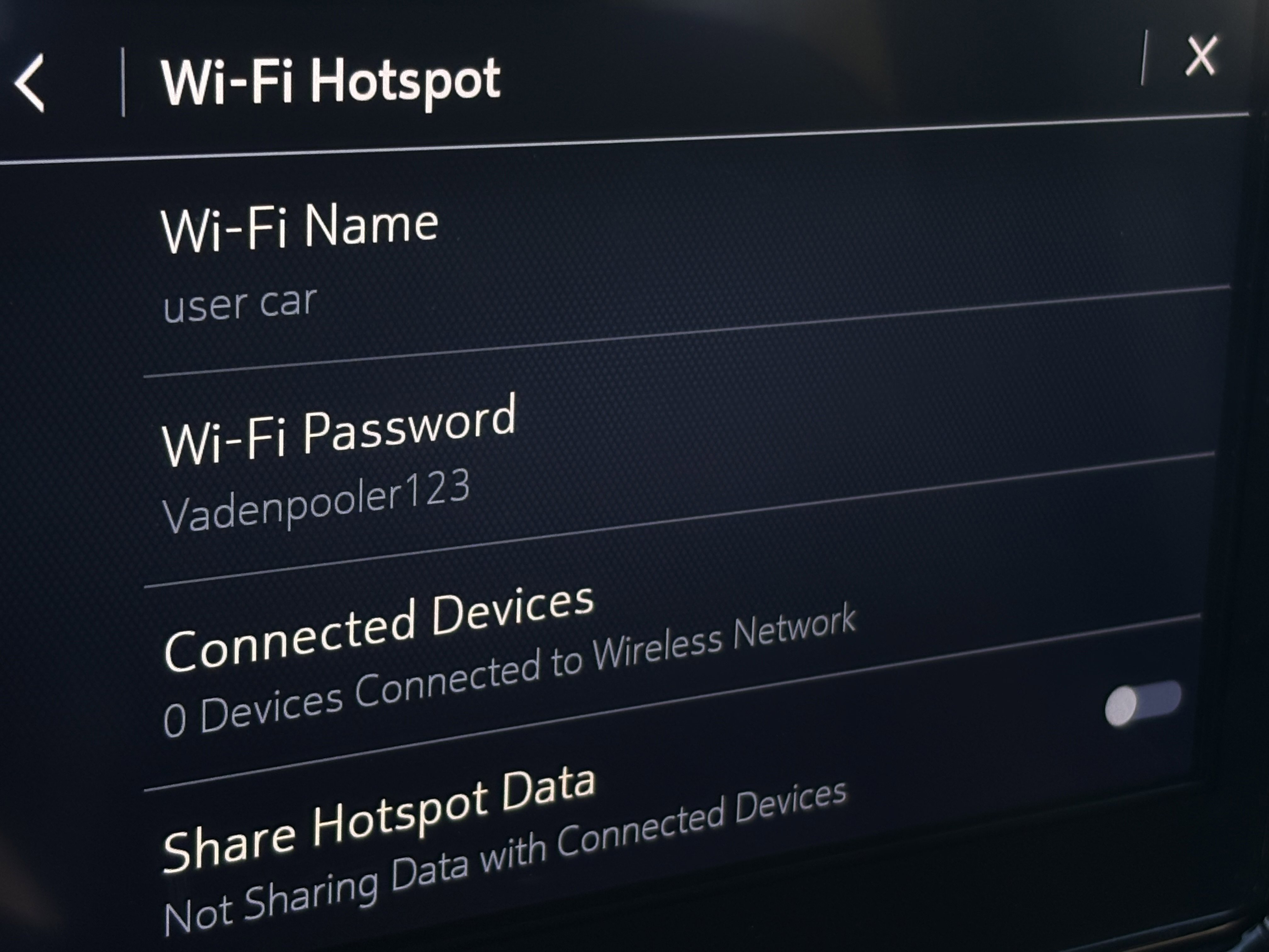 Used 2023 Chevrolet Traverse LT image 25